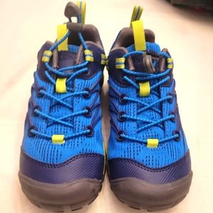 NIB Keen sneakers
